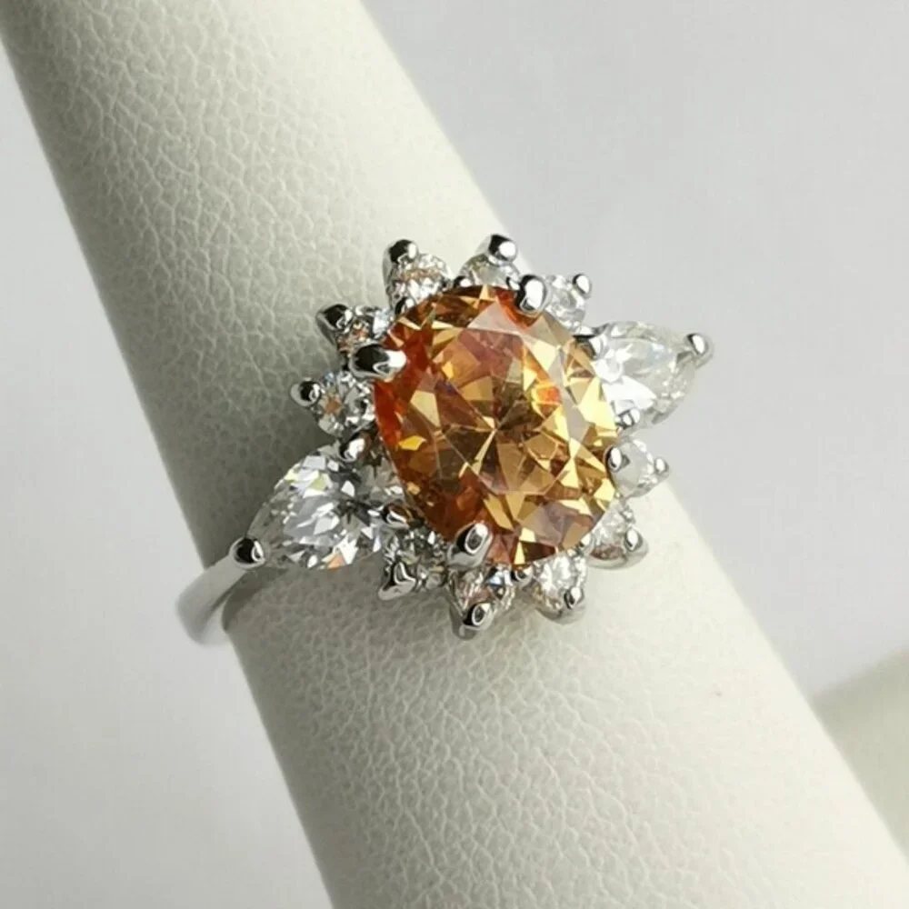 Oval cut Imperial Topaz Cz Halo ring size 7 🆕